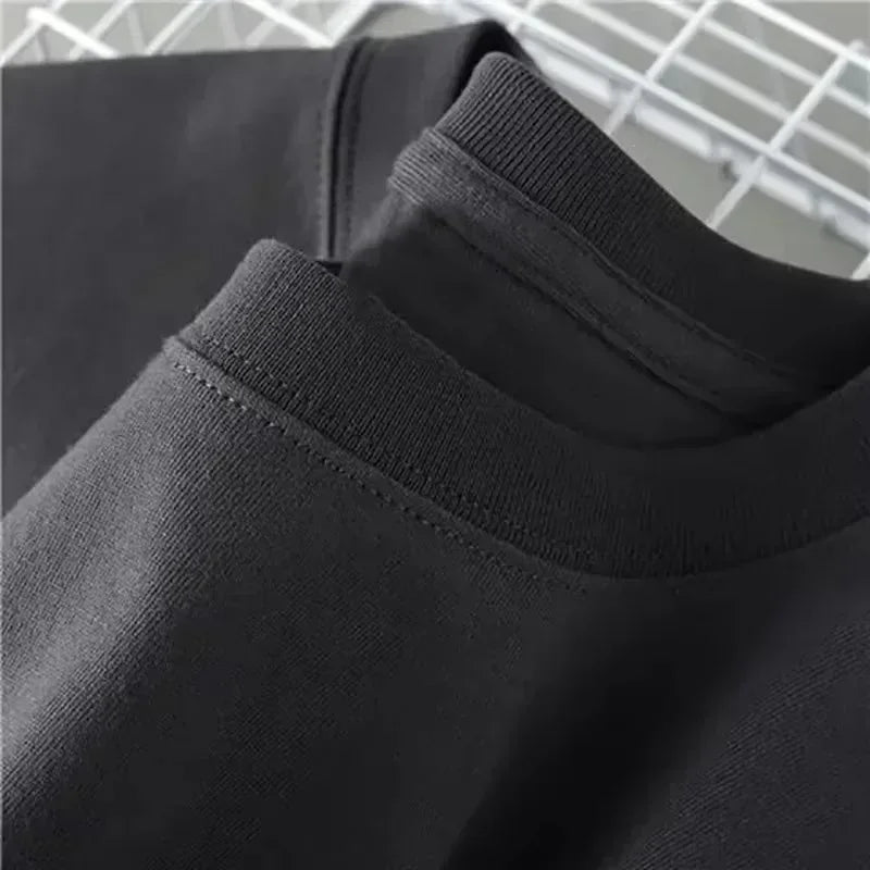 Camiseta de Mujer MINISO con Estampado de Dibujos Animados y Apliques – Estilo Informal