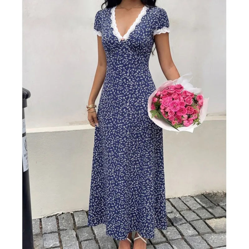 Vestido Largo Estampado con Encaje y Escote en V – Elegante, Fresco y Favorecedor de Verano ✨🌸