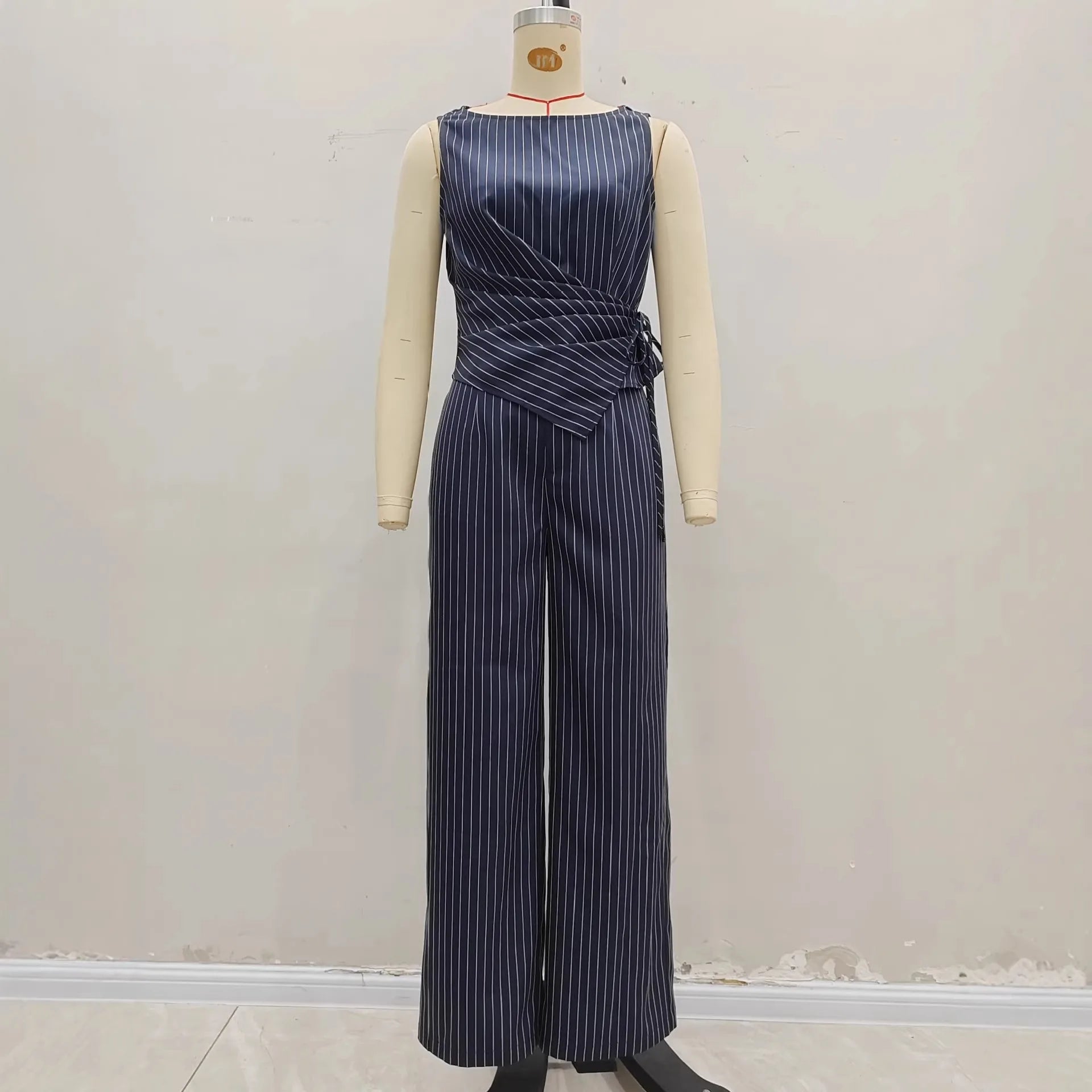 Conjunto 2 Piezas Rayas con Cremallera – Look Elegante, Moderno y Poderoso 🔥
