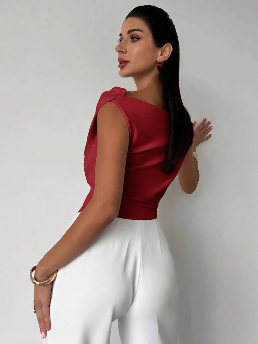 Top Asimétrico con Encaje – Estilo Streetwear Elegante y Sexy ✨🔥