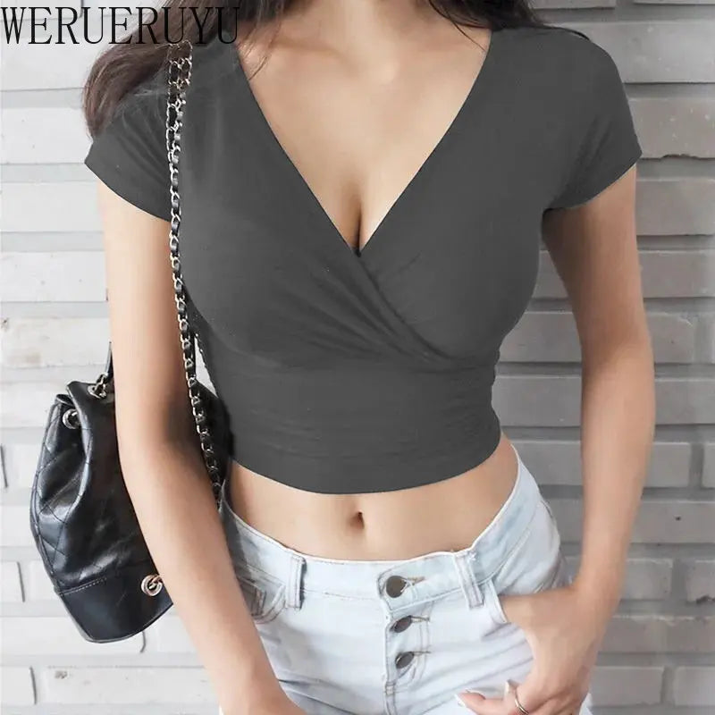 Camiseta sexy de cuello en V para mujer – top corto de verano estilo discoteca y ajuste ceñido